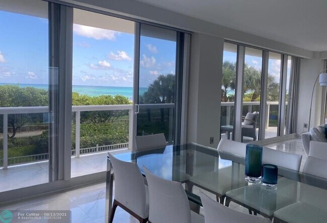 Building Photo - 9559 Collins Ave