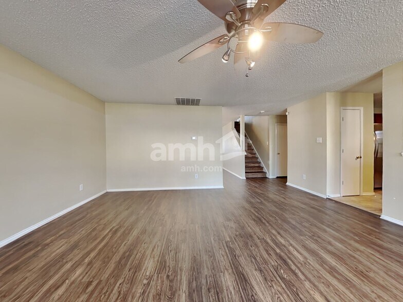 Building Photo - 5350 Driftway Dr