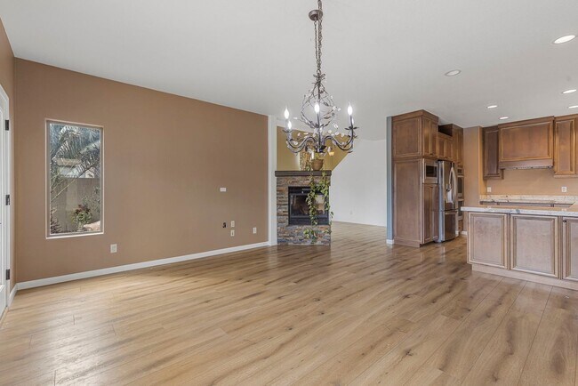 Building Photo - Lovely 3 bed / 2.5 bath Home in the Power ...
