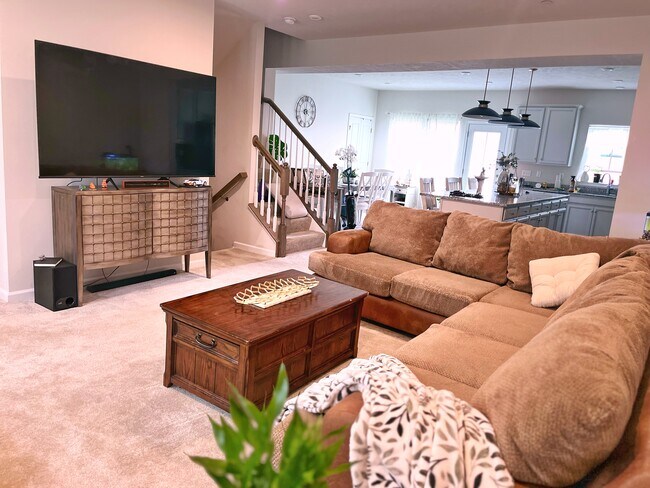 Living Area - 3005 Lampl Ln