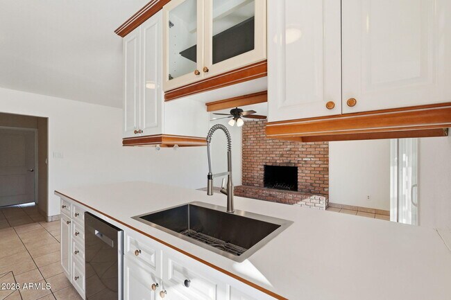 Building Photo - 2503 S Jentilly Ln