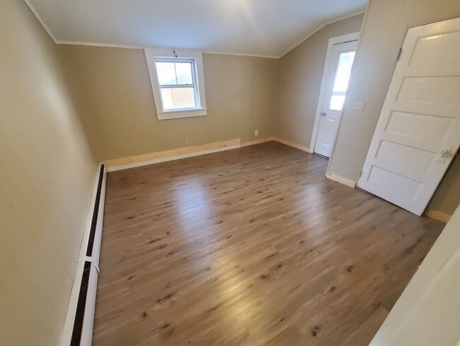 Building Photo - Fairfield 3/4 Bedroom Single Family Home