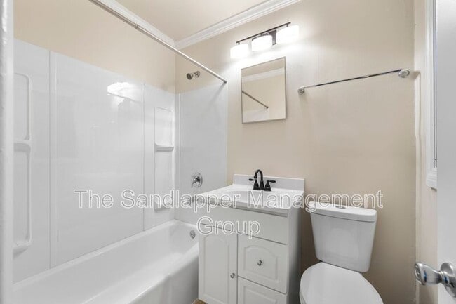 Building Photo - 4133 St Johns Ave