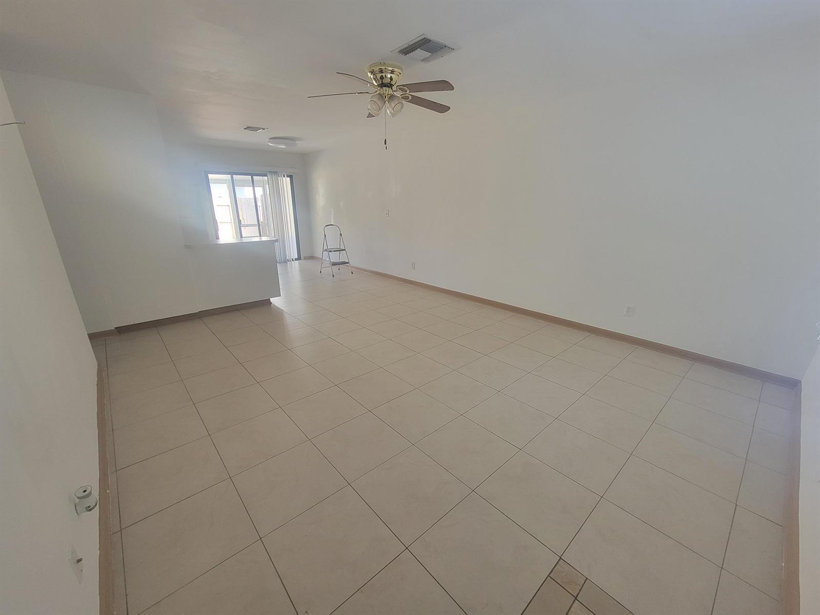 Building Photo - 9285 Green Meadows Way