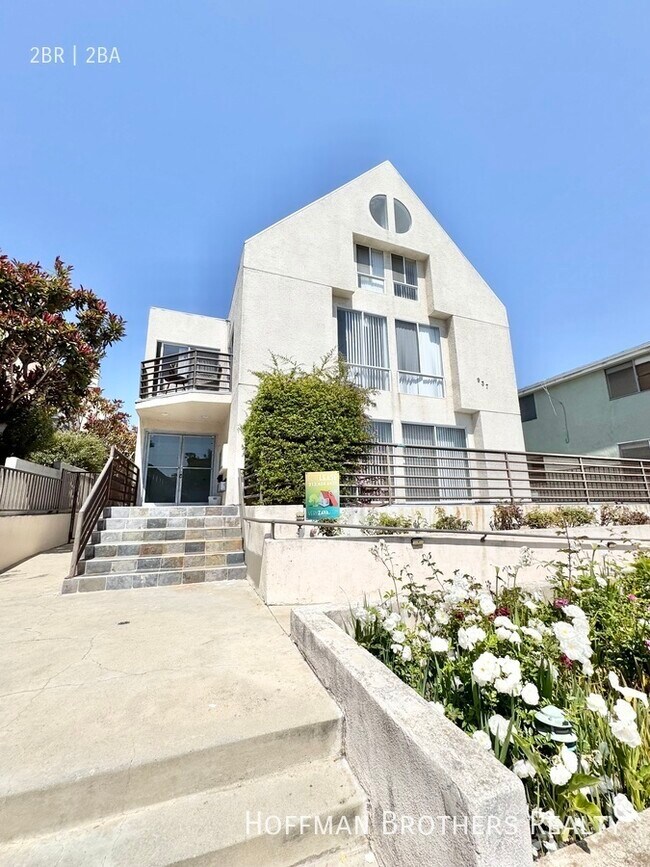 Building Photo - 935 10th St