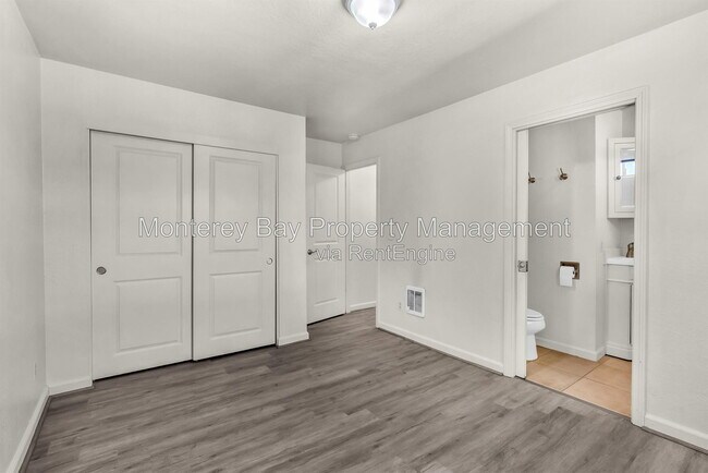 Building Photo - 1693 Goodwin St