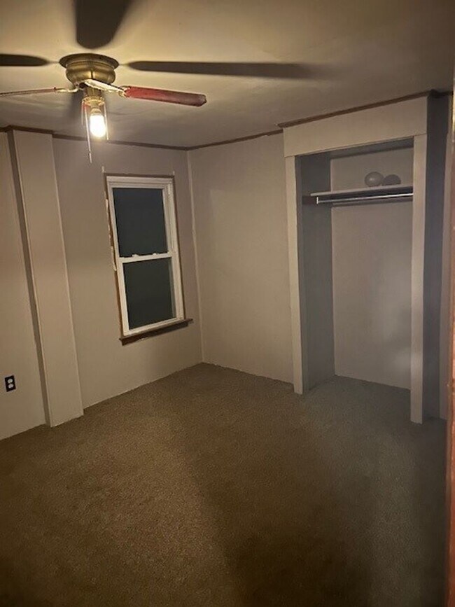 Building Photo - 6 E High St