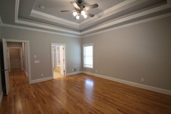 Building Photo - Exclusively Offered By Muse Realty Rentals, LLC