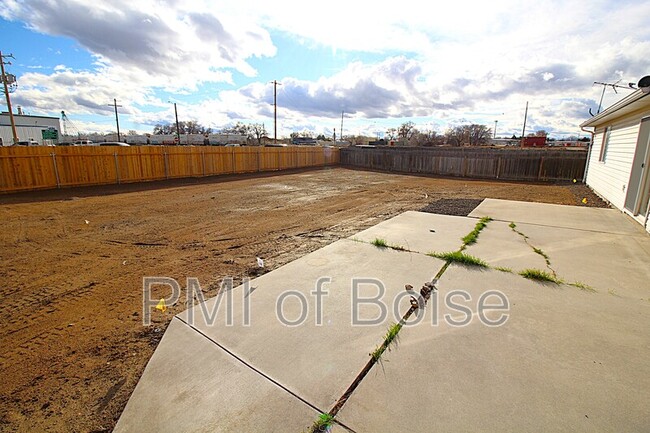 Building Photo - 78 S Chase St