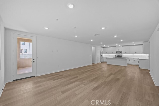 Building Photo - 6137 Valentina Wy