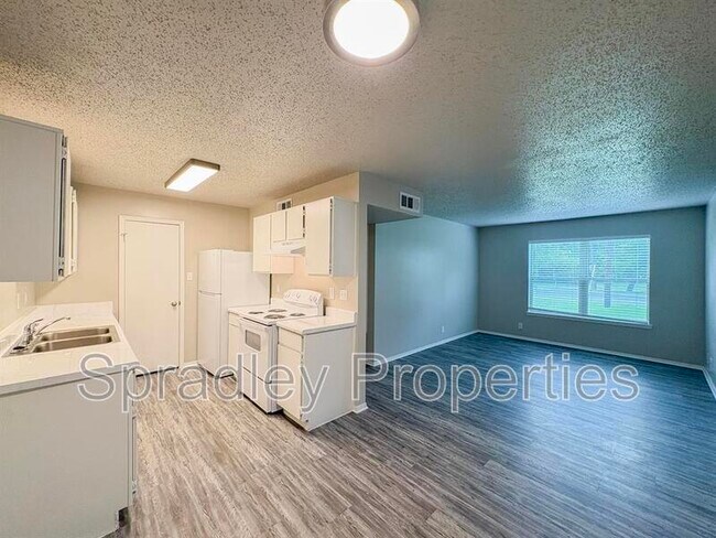 Building Photo - Troy Terrace Apartments