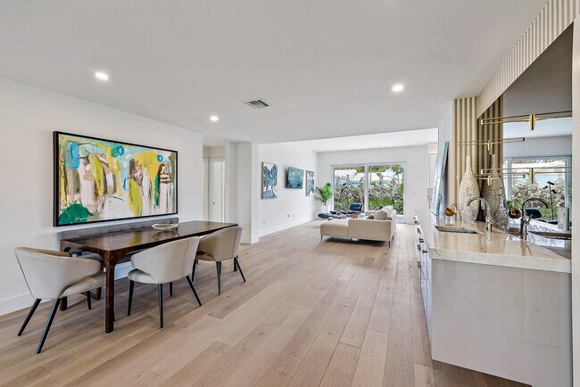 Building Photo - 310 Edmor Rd