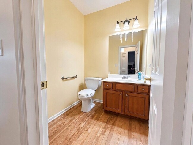 Building Photo - Spacious 4 Bed / 3.5 Bath Home with Finished Basement & Community Amenities in Wadsworth!