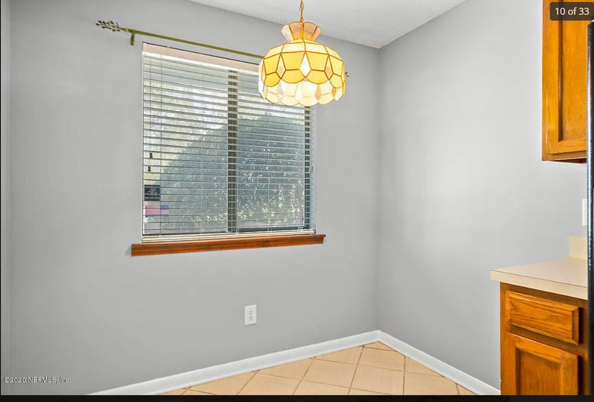 Building Photo - 11211 Windtree Dr