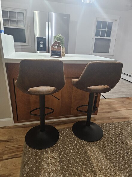 Building Photo - 115 N Hull St