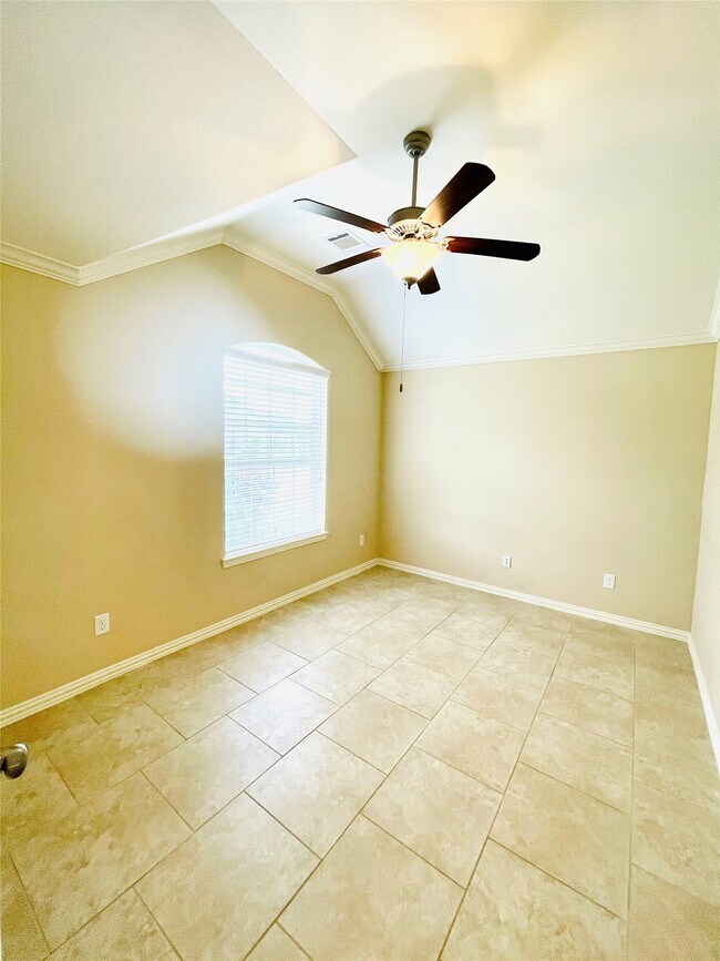 Building Photo - 6838 Pear Point Ln