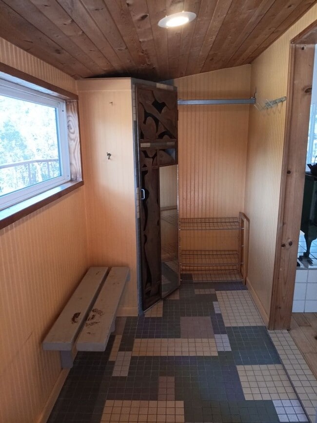 Building Photo - COZY HOME IN THE BEAUTIFUL TOWN OF TIJERAS | Showings available NOW!!