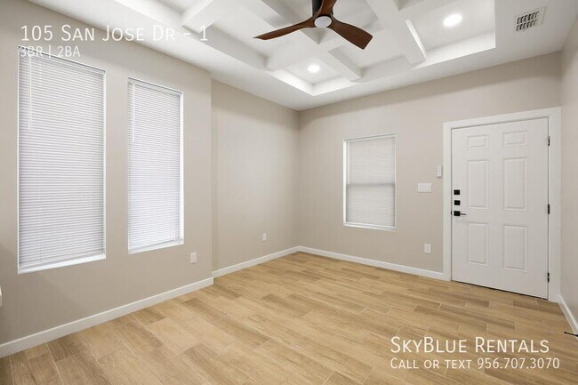 Building Photo - 105 San Jose Dr