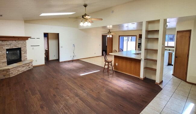 Primary Photo - Bright Spacious Kachina Village Home!