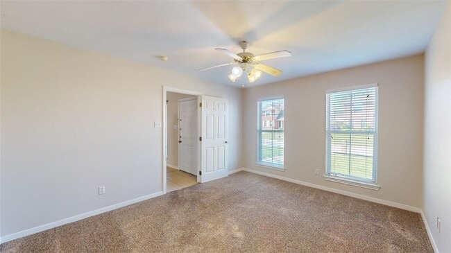 Building Photo - 2407 Pintail Loop