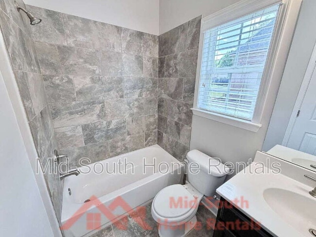 Building Photo - 7472 Kylan Dr