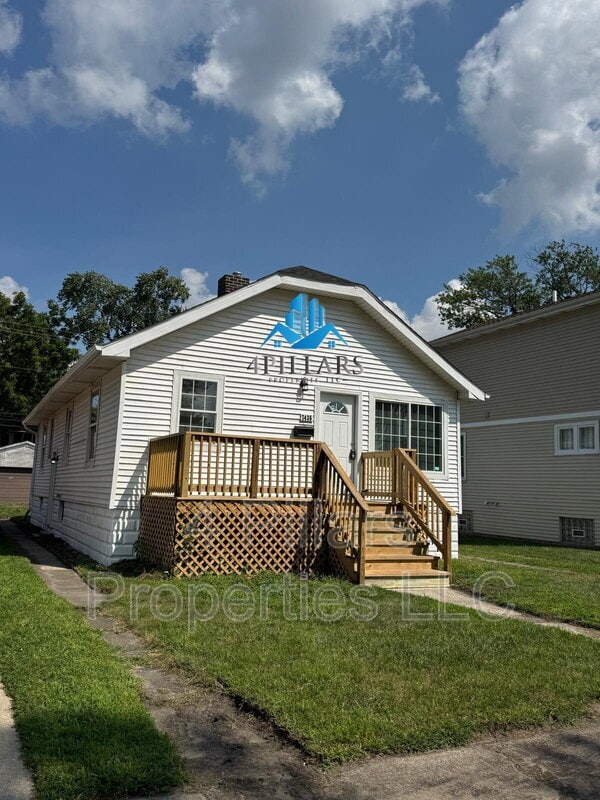 Building Photo - 7435 Jackson Ave