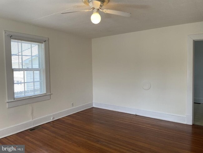 Building Photo - 1417 Hanover St