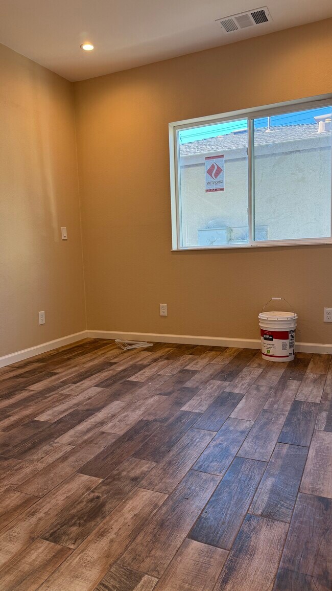 Building Photo - 1019 Castro St