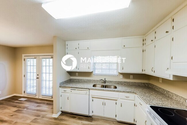 Building Photo - 3 Bedroom Pet-Friendly Home in Fultondale,...