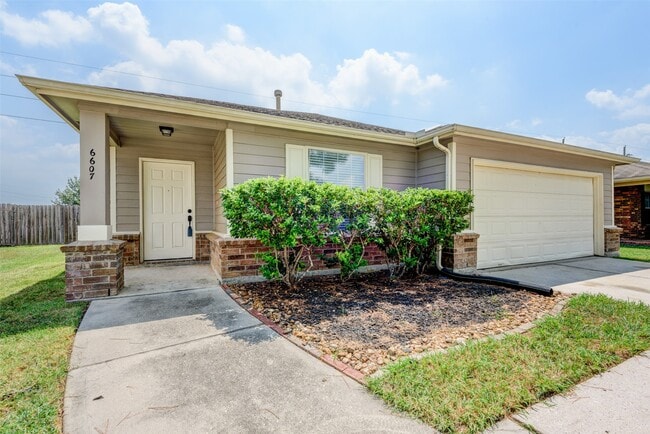 Building Photo - 6607 Springfield Garden Ln