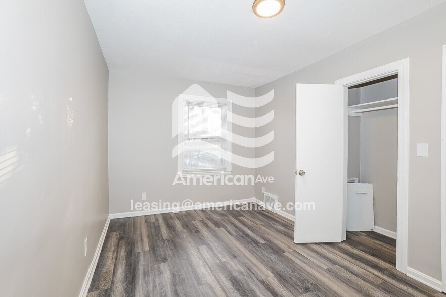 Building Photo - 12901 Kadel Ave