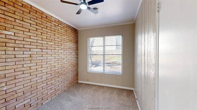 Building Photo - 506 Clay St