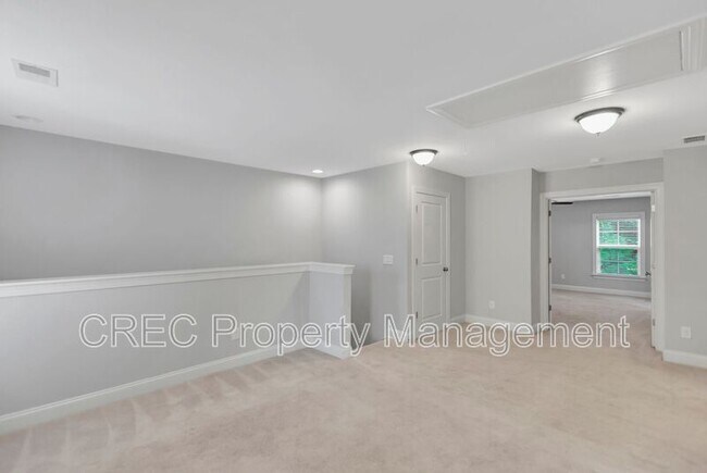 Building Photo - 1190 Triple Crown Ct