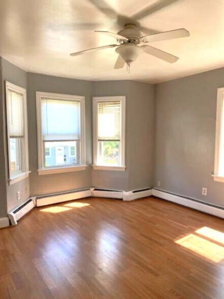 Building Photo - 74 Veazie St