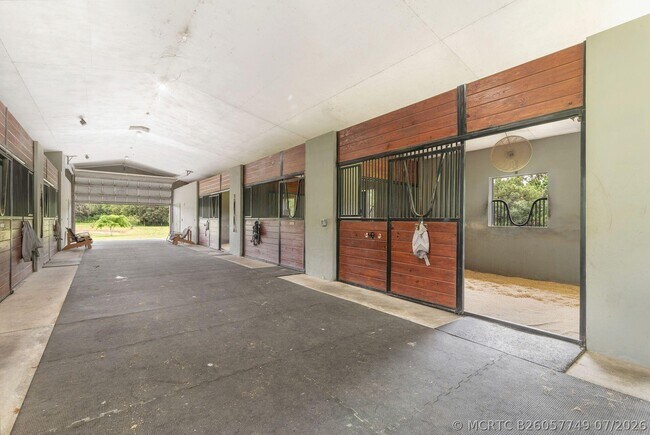 Building Photo - 2770 E Rd