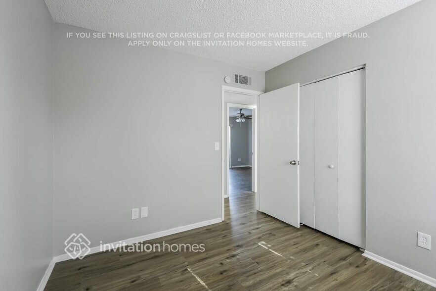 Building Photo - 2144 W Wickieup Ln