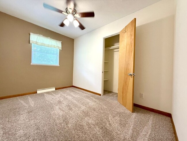 Building Photo - Three Bedroom Home in Whitehall - Deck, Garage, and Shed!