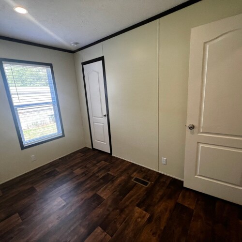 Building Photo - 3439 Shepherd Rd