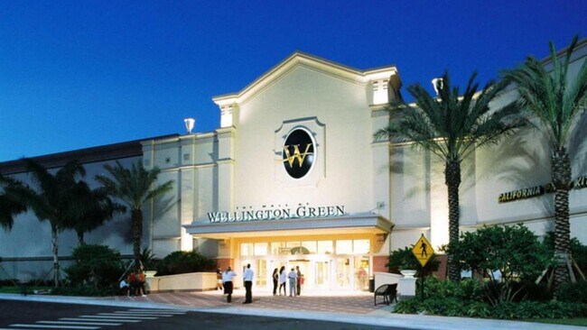 Wellington Green Mall - 10667 Oak Bend Way