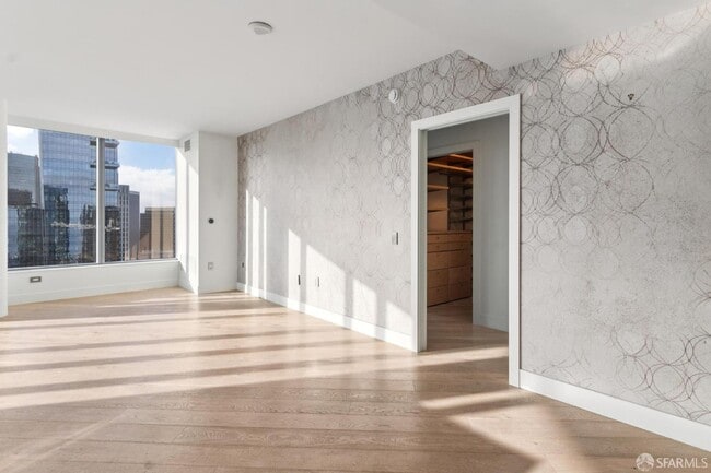 Building Photo - 201 Folsom St