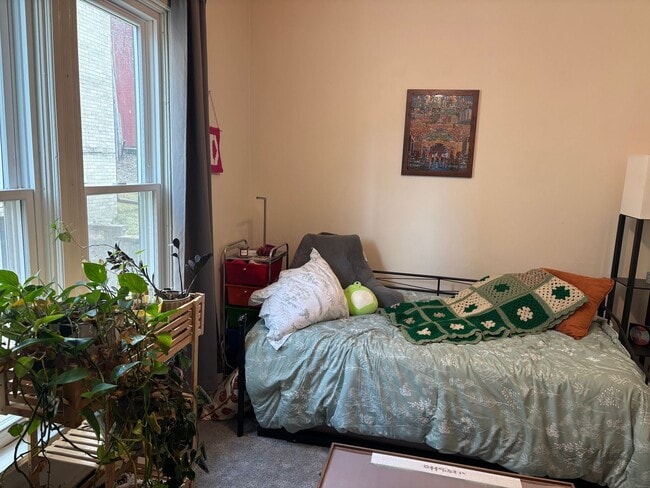 Building Photo - 26 N Franklin St