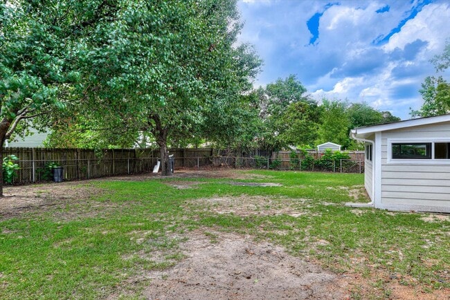 Building Photo - 3635 Spanish Trace Dr