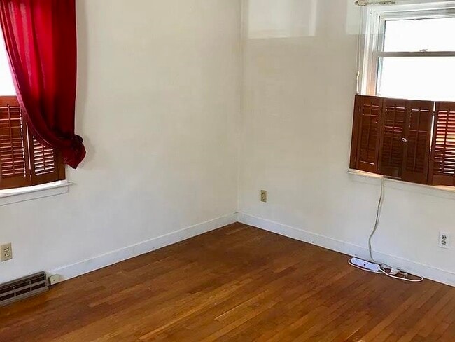 Building Photo - 30 Whipple Ct