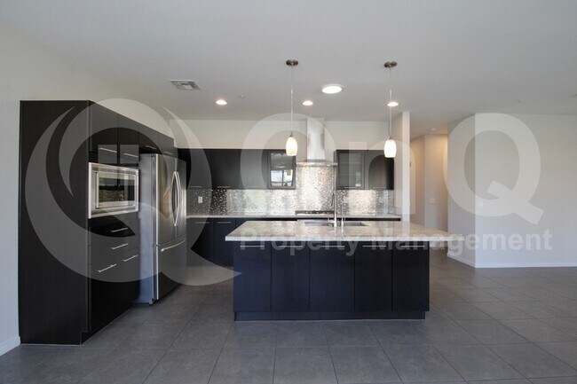 Building Photo - 3498 E Ravenswood Dr