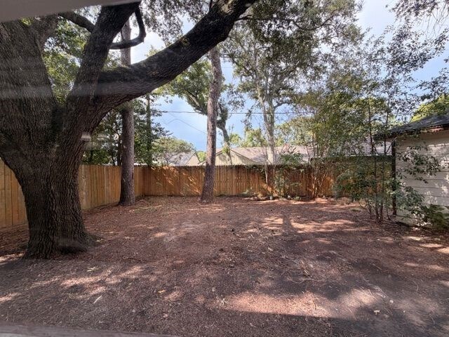 Building Photo - 2807 Kenross St