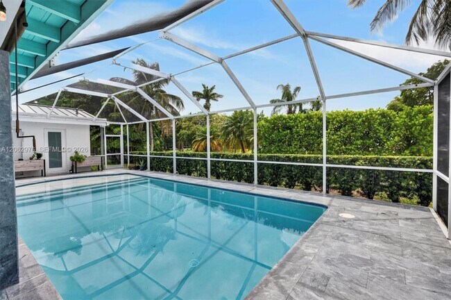 Building Photo - 16840 SW 87th Ave