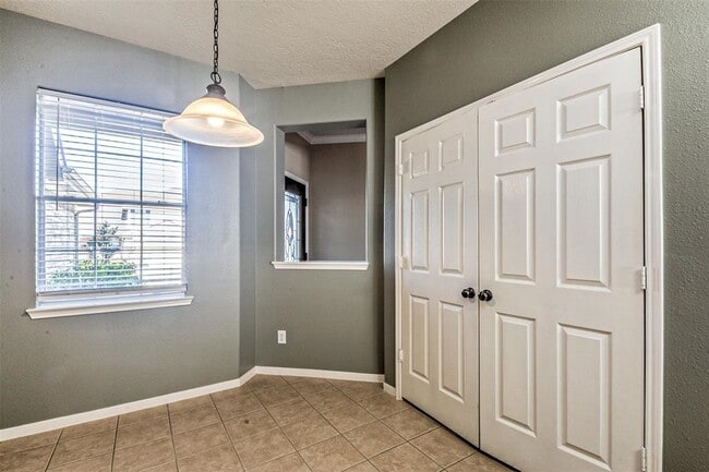 Building Photo - 4634 Arbor Ln