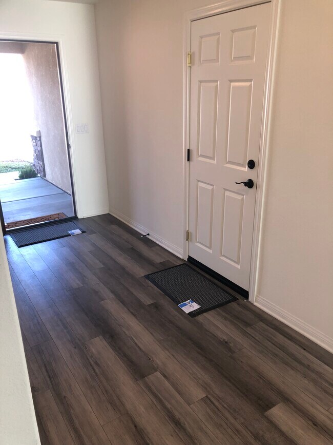 Building Photo - 26756 Calle Celia