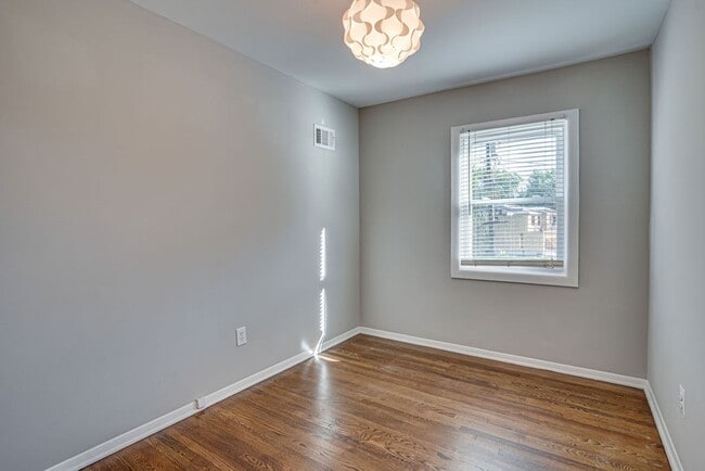 Building Photo - Location, Location, Location! Charming 3 b...