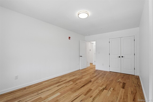 Building Photo - 671 Bronx River Rd